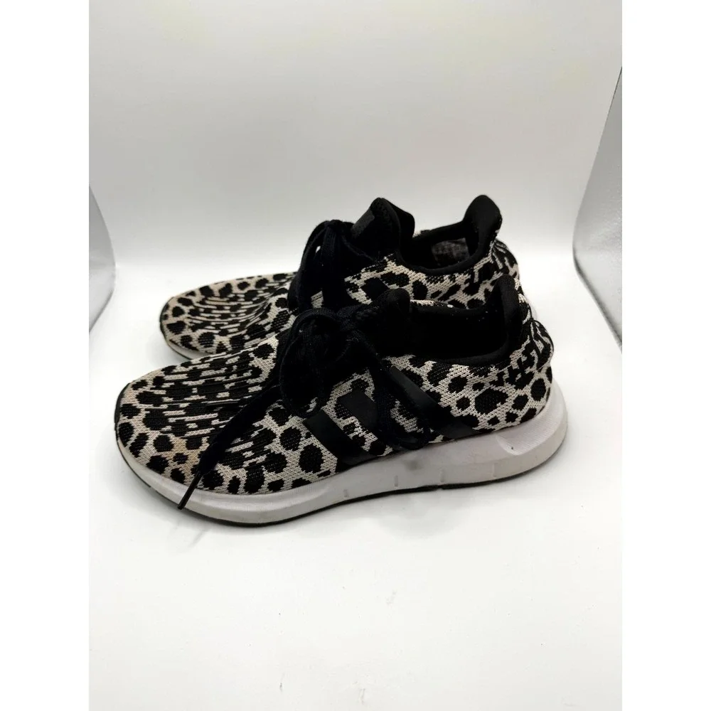 Adidas Swift Run BD7962 Womens 7‎ Sneakers Black Leopard Print Running Shoes